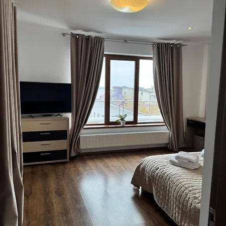 Bright Penthouse Mamaia Nord شقة